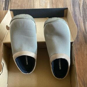 Merrell 7.5 mule sneakers- Taupe